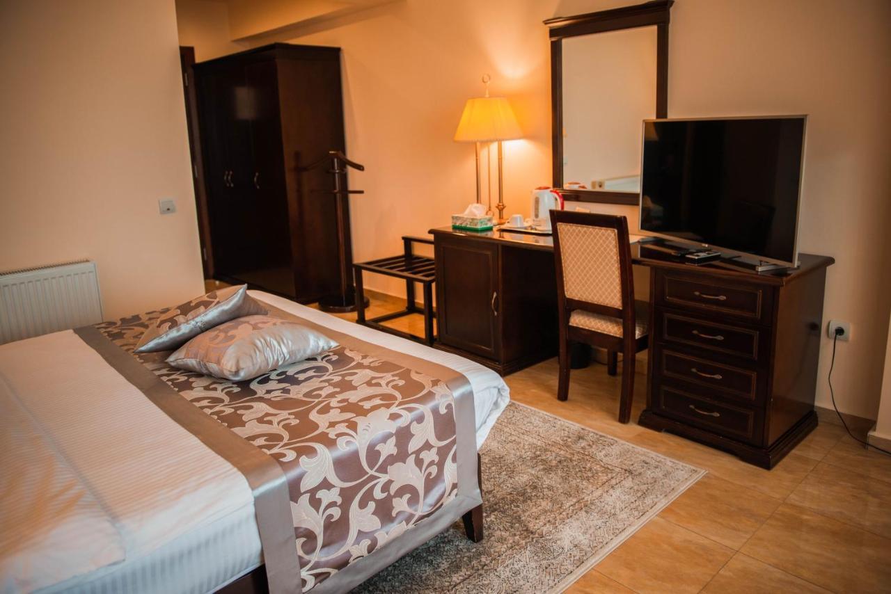 Hotel Del Mar & Conference Center Mamaia Luaran gambar