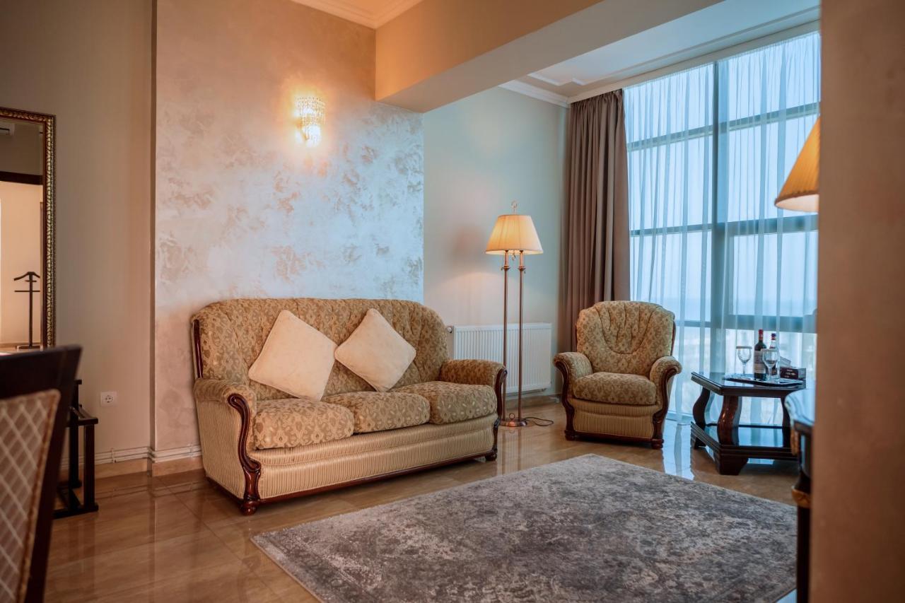 Hotel Del Mar & Conference Center Mamaia Luaran gambar