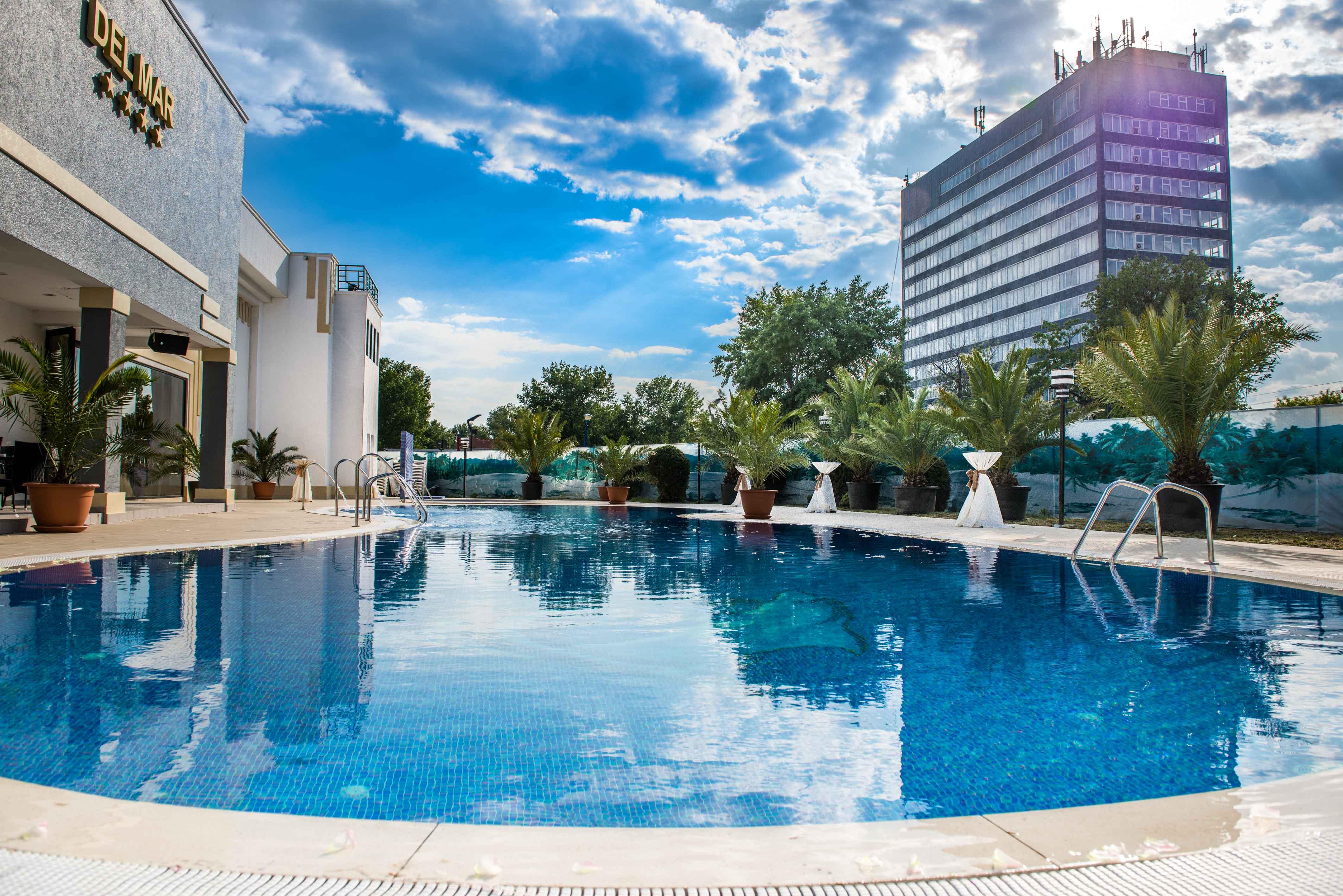 Hotel Del Mar & Conference Center Mamaia Luaran gambar