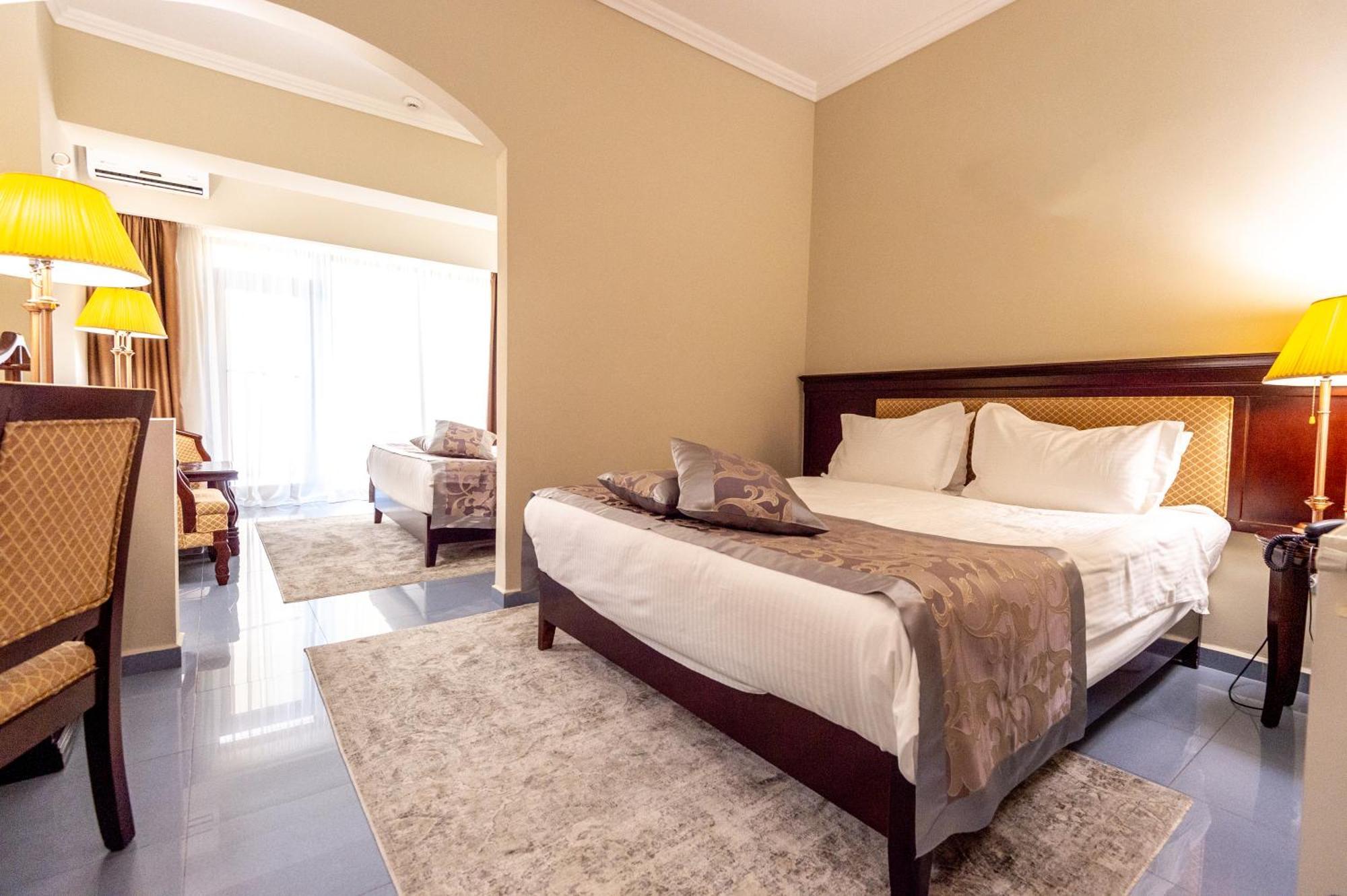 Hotel Del Mar & Conference Center Mamaia Luaran gambar