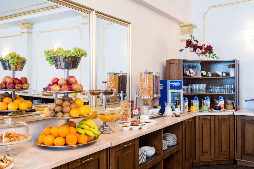 Hotel Del Mar & Conference Center Mamaia Luaran gambar